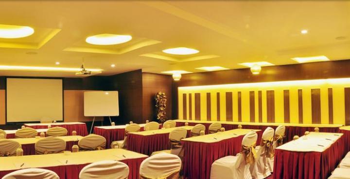 The Arcadia Hotell Coimbatore Exteriör bild