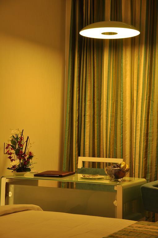 The Arcadia Hotell Coimbatore Exteriör bild